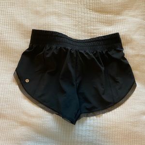 Lululemon shorts size 10